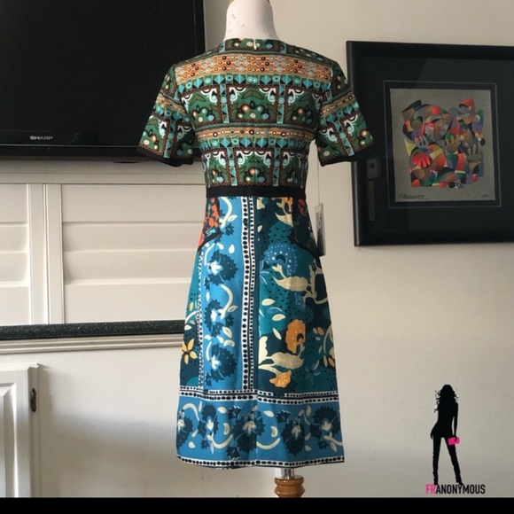 Style Mafia Short Sleeve Print Dress - Picture 2 of 3